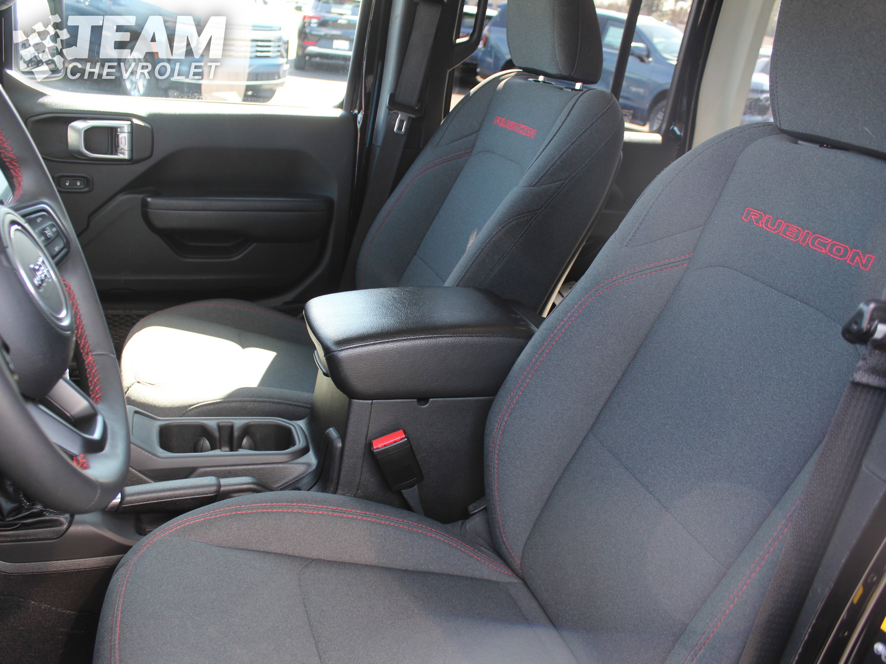Used 2024 Jeep Wrangler Unlimited Rubicon AWD/4WD image 11