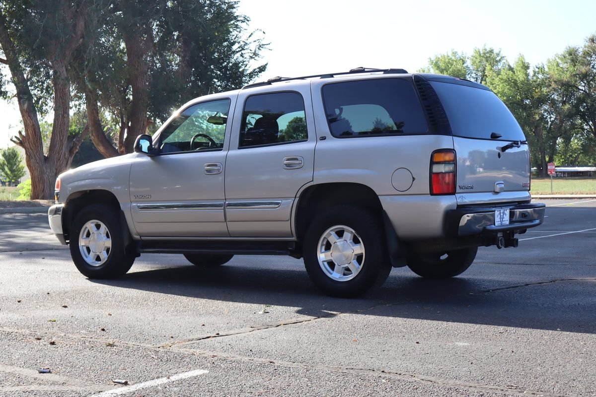 Used 2005 GMC Yukon SLT w/ SLT Preferred Equipment Group AWD/4WD image 7