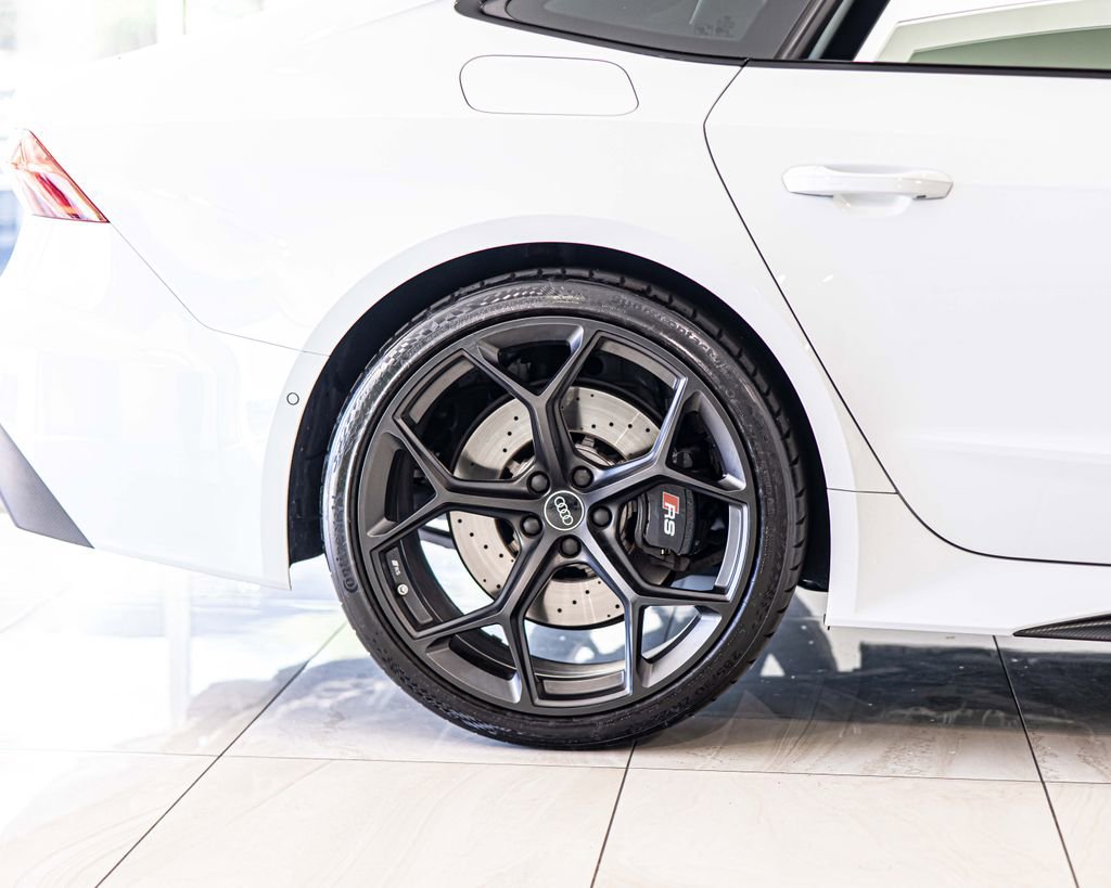 Used 2025 Audi RS 7 Performance AWD/4WD image 11