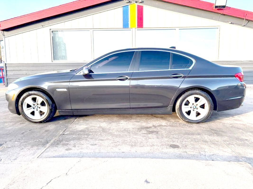 Used 2013 BMW 528i xDrive Sedan AWD/4WD image 5