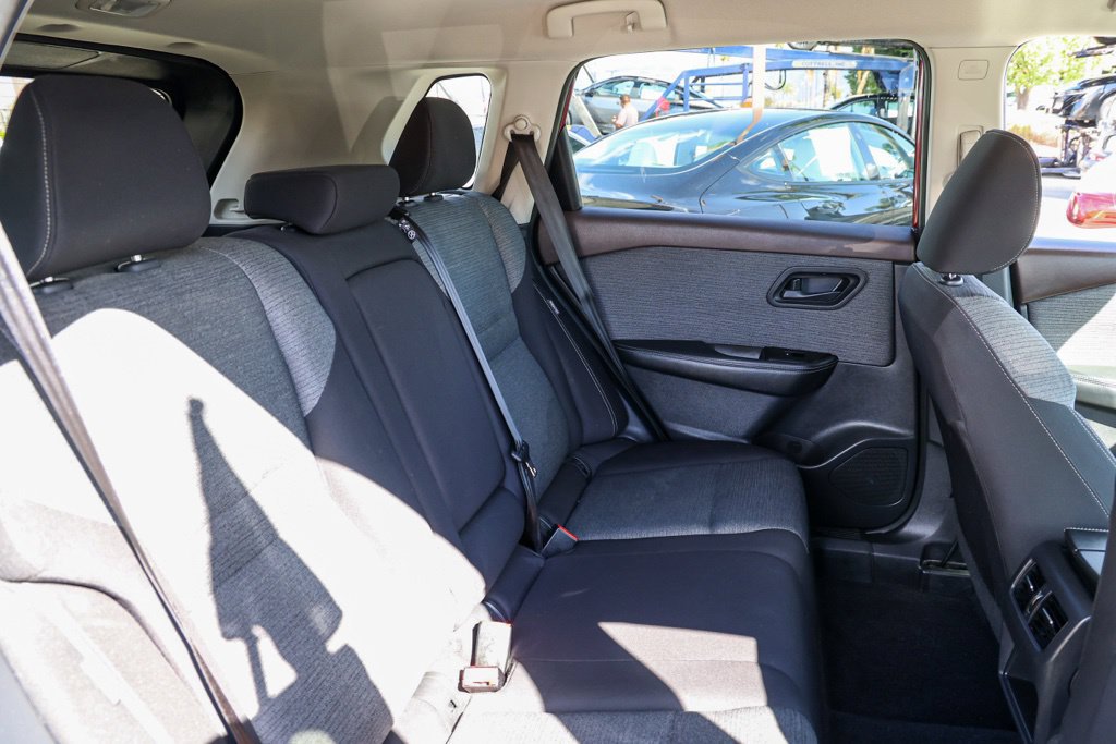 Used 2021 Nissan Rogue S FWD image 20