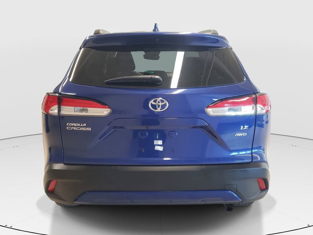Certified 2024 Toyota Corolla Cross LE w/ Moonroof Package image 6