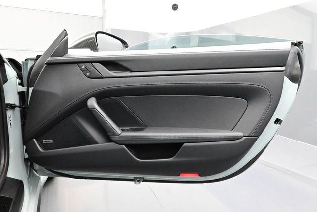 Certified 2025 Porsche 911 Carrera GTS RWD image 16