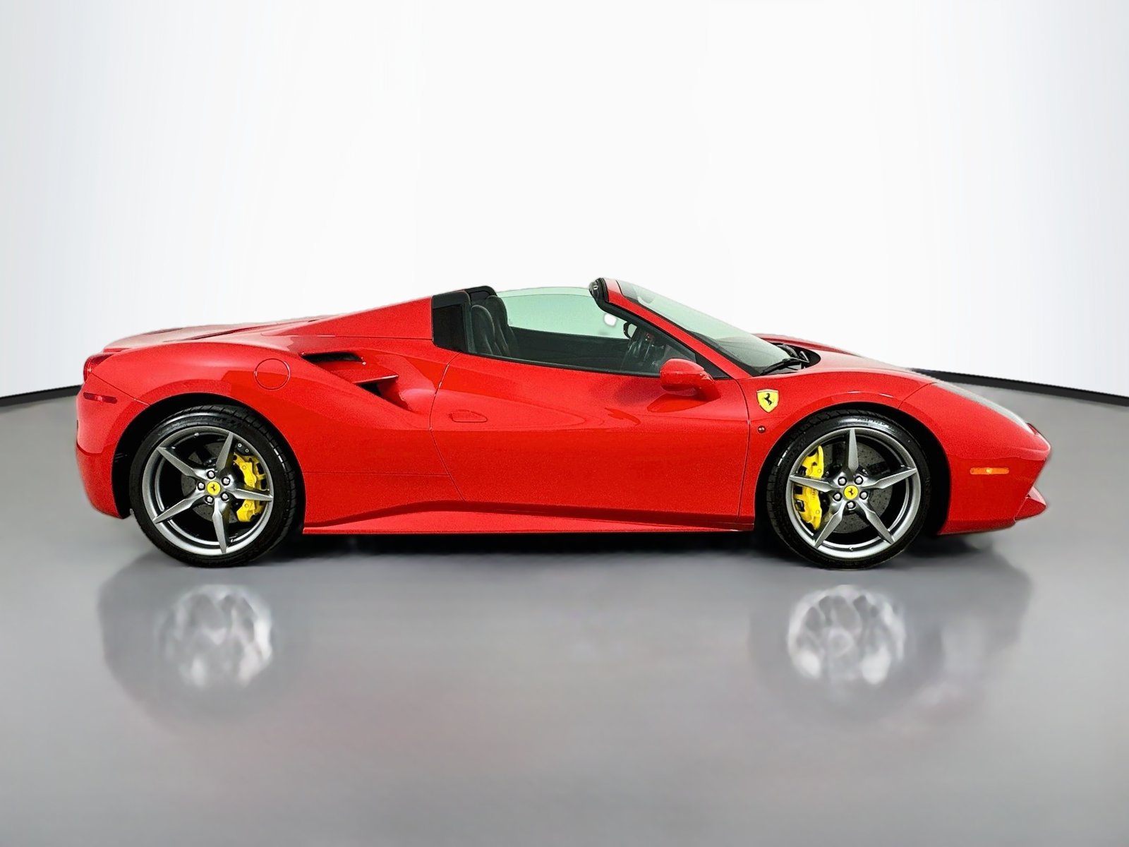 Used 2018 Ferrari 488 Spider RWD image 61