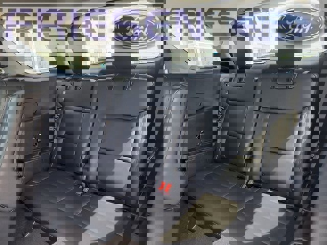 Used 2023 Ford Explorer XLT image 26