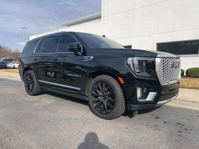 Used 2023 GMC Yukon Denali w/ Denali Reserve Package image 1