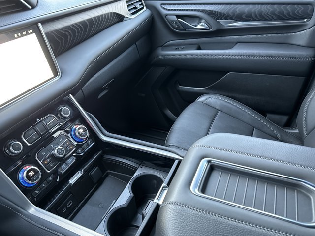 Used 2023 GMC Yukon Denali w/ LPO, Floor Liner Package image 30