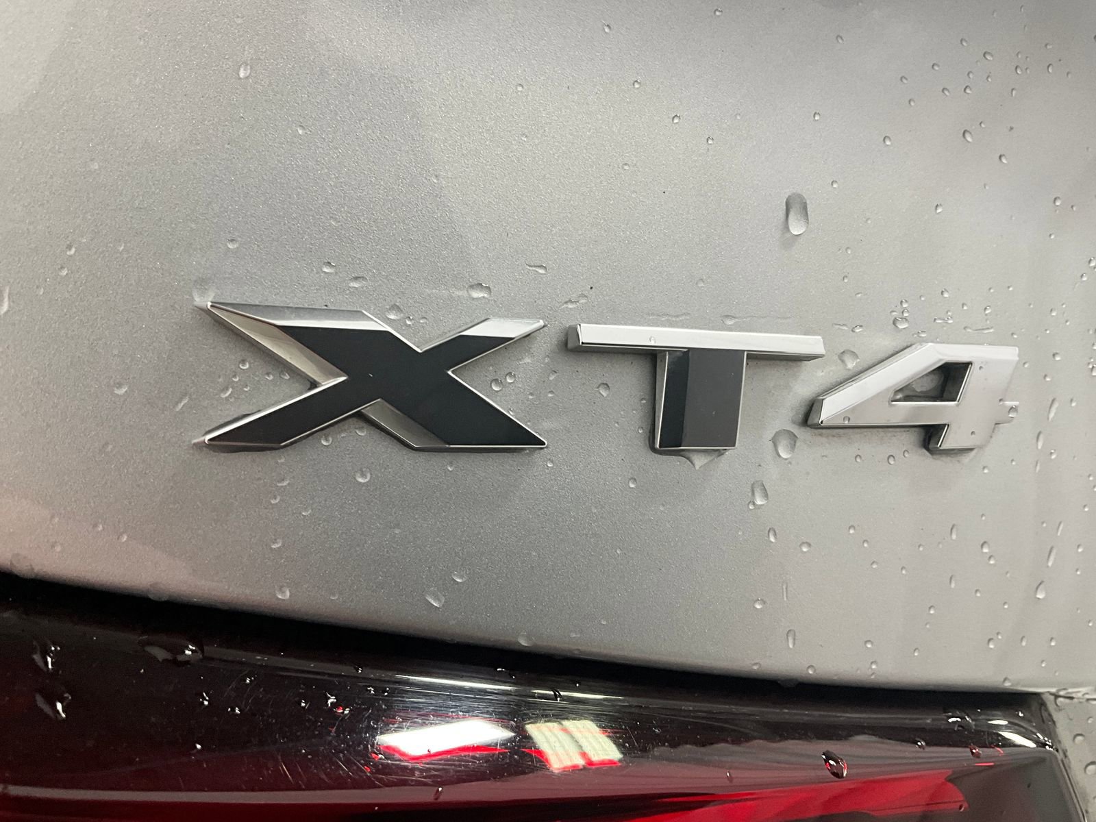 Used 2021 Cadillac XT4 Luxury w/ Cold Weather Package AWD/4WD image 9