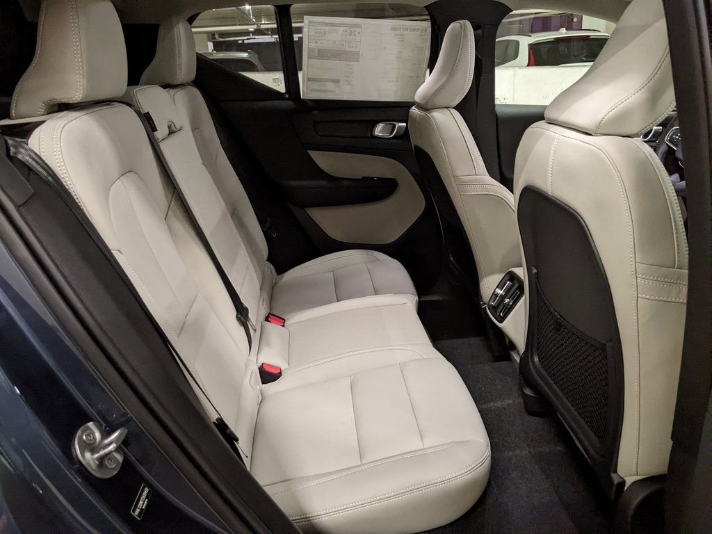 New 2026 Volvo XC40 B5 Ultra w/ Climate Package image 25
