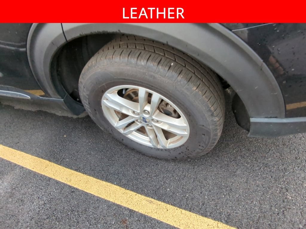 Used 2020 Ford Explorer XLT w/ Equipment Group 202A AWD/4WD image 5