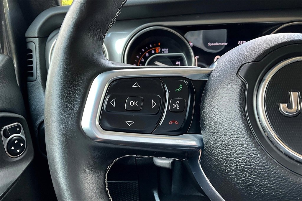 Used 2021 Jeep Gladiator Overland image 11