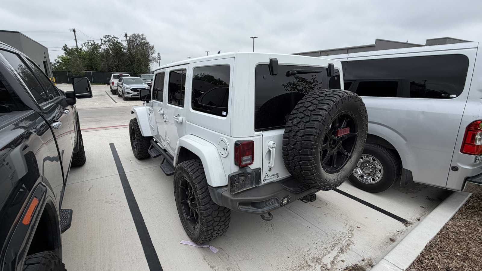 Certified 2016 Jeep Wrangler Unlimited Sahara AWD/4WD image 13