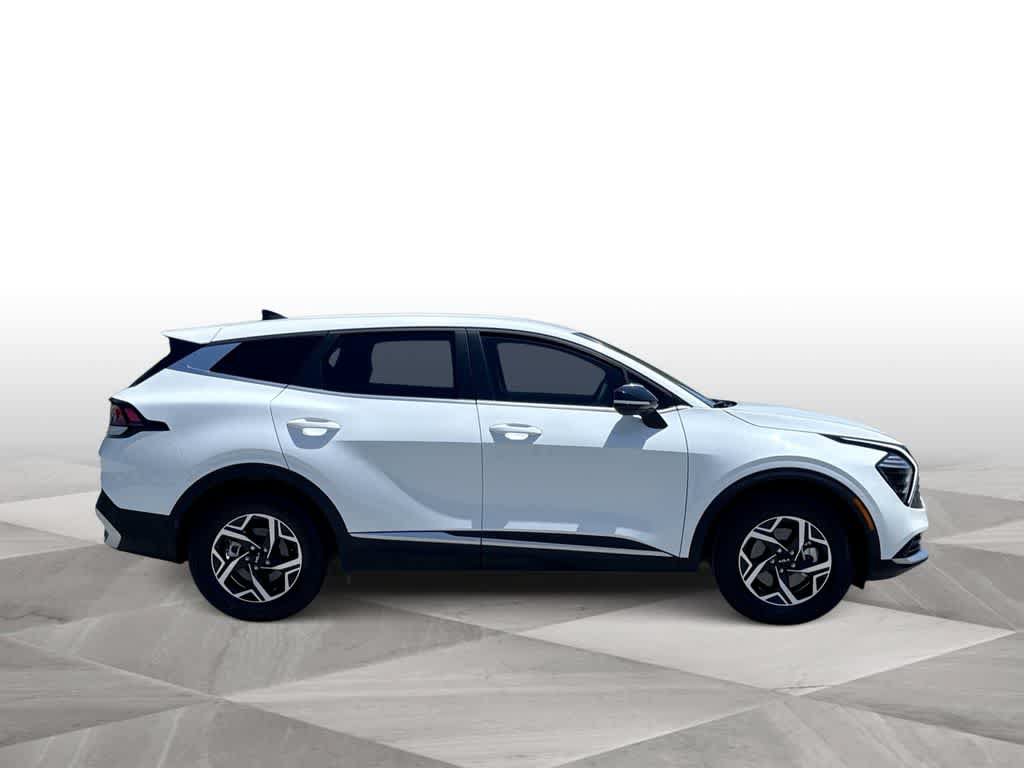 Used 2024 Kia Sportage LX FWD image 9