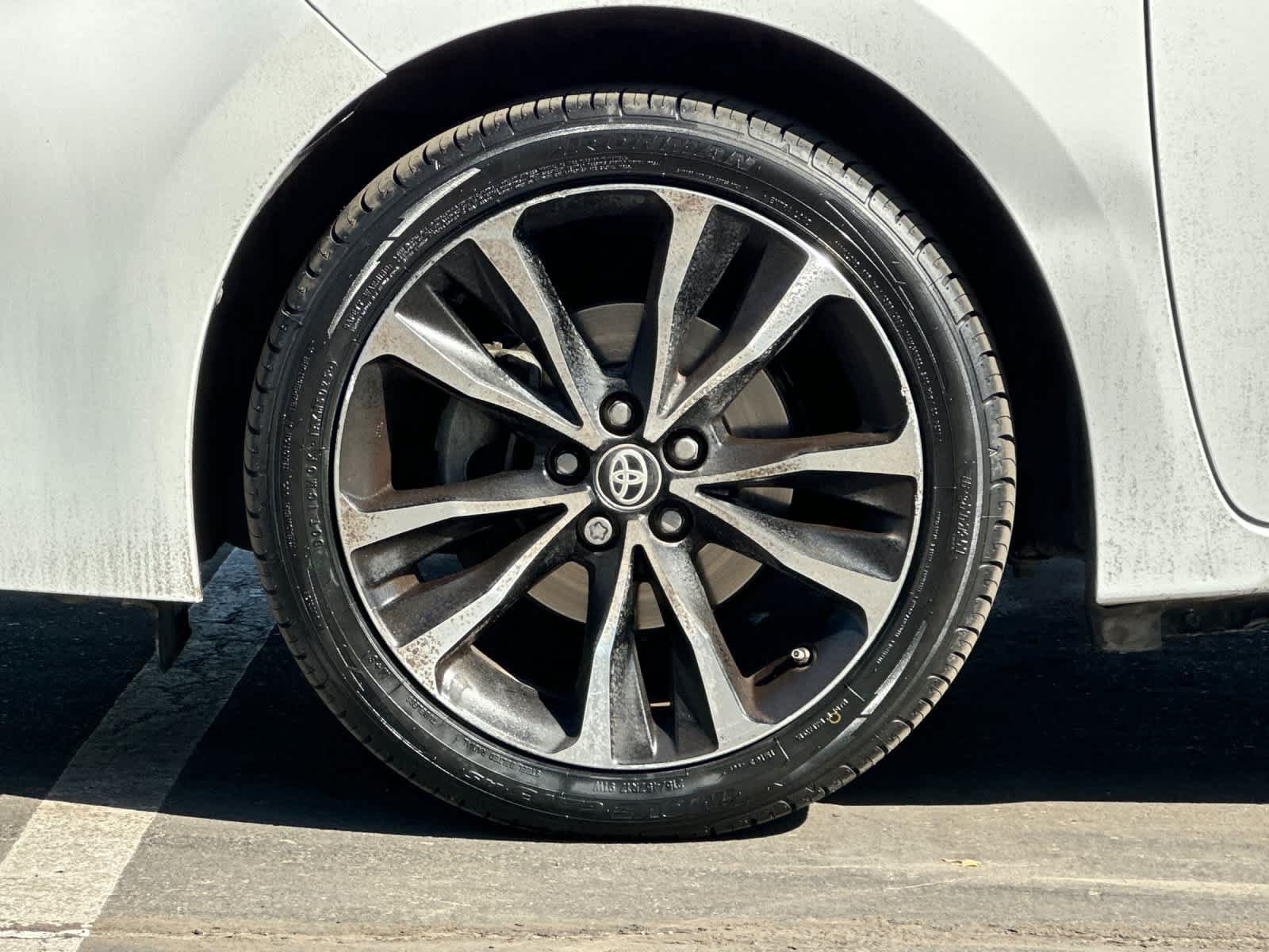 Used 2017 Toyota Corolla SE FWD image 25