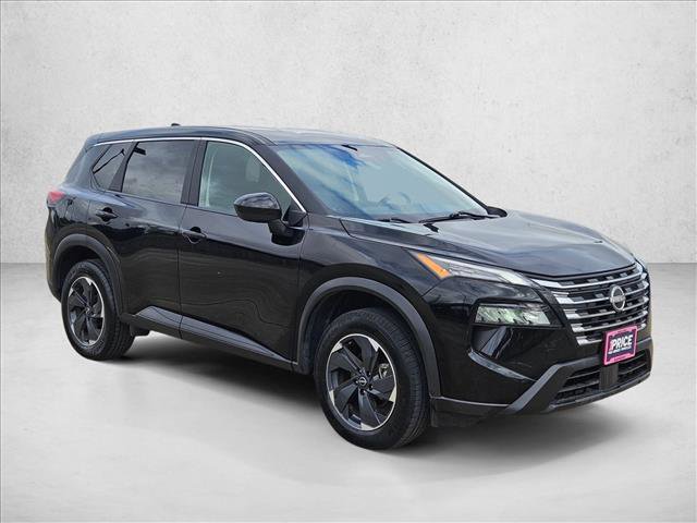 Used 2024 Nissan Rogue SV image 3