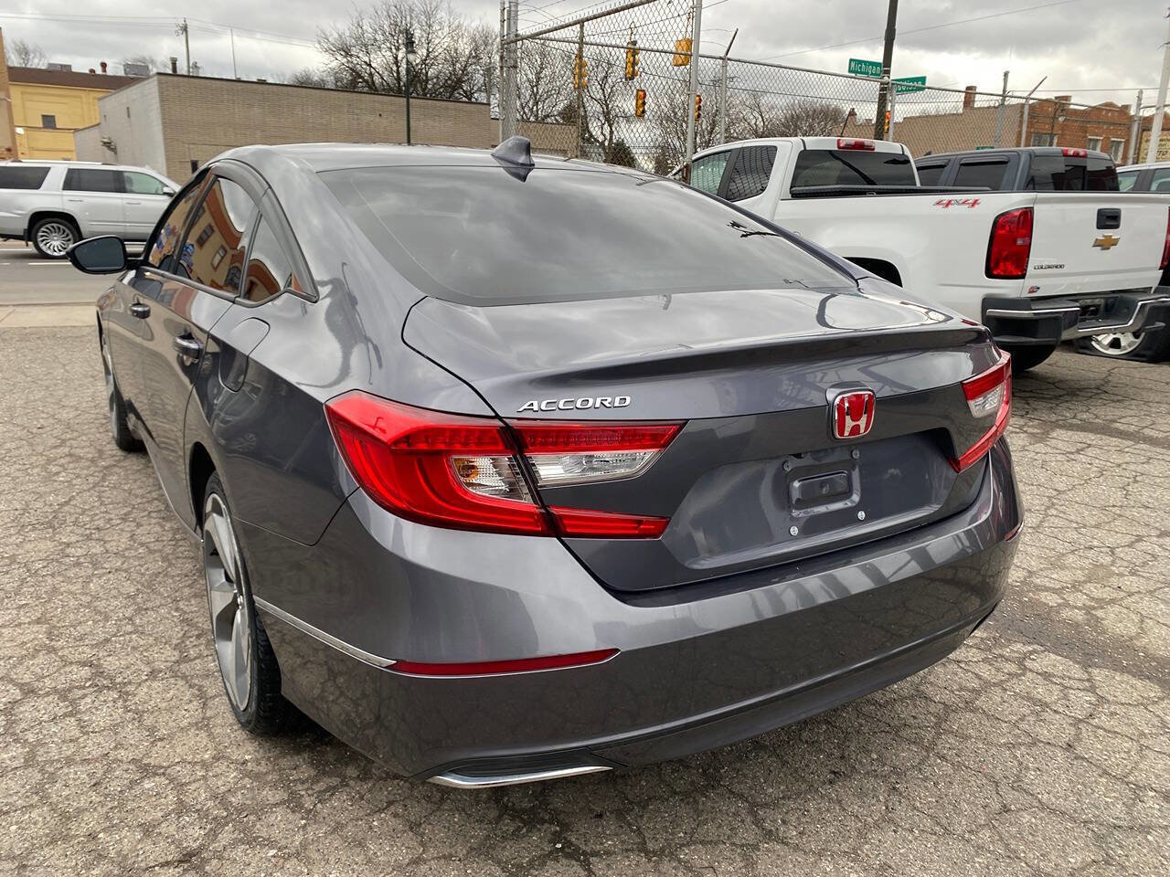 Used 2018 Honda Accord EX-L image 11