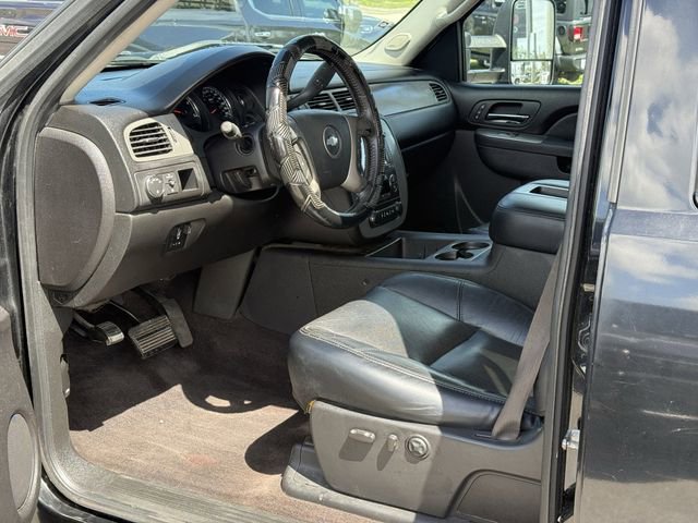 Used 2013 Chevrolet Silverado 3500 LTZ w/ LTZ Plus Package image 13