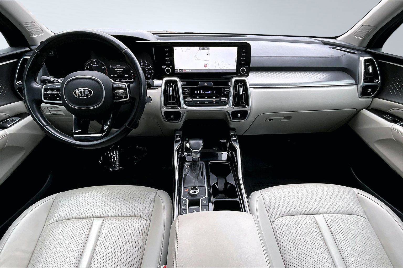 Used 2021 Kia Sorento SX image 17