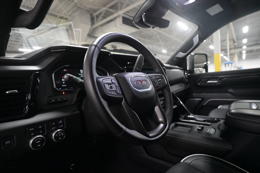Used 2026 GMC Sierra 2500 AT4X AWD/4WD image 8