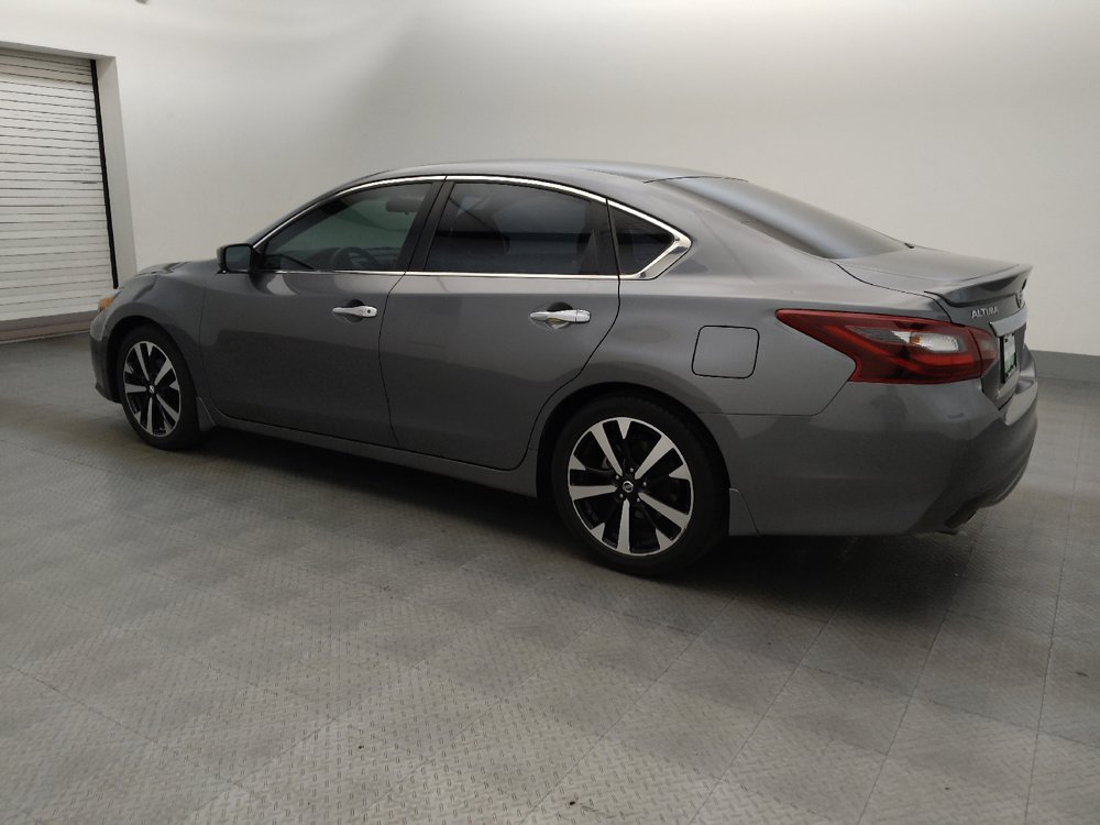 Used 2018 Nissan Altima 2.5 SR FWD image 3