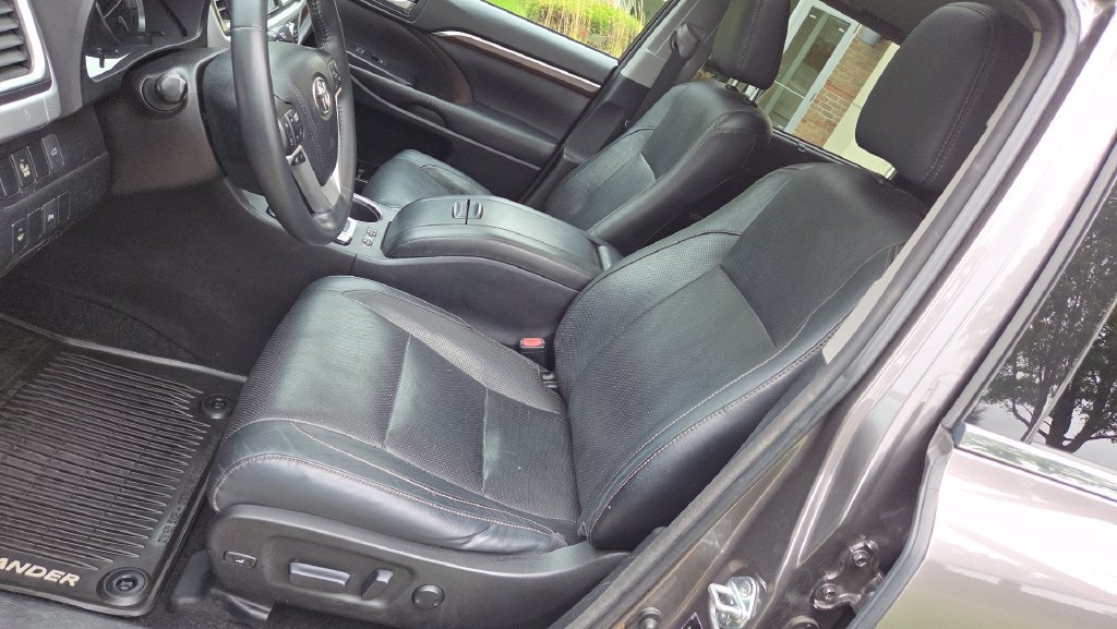 Used 2016 Toyota Highlander Limited AWD/4WD image 16