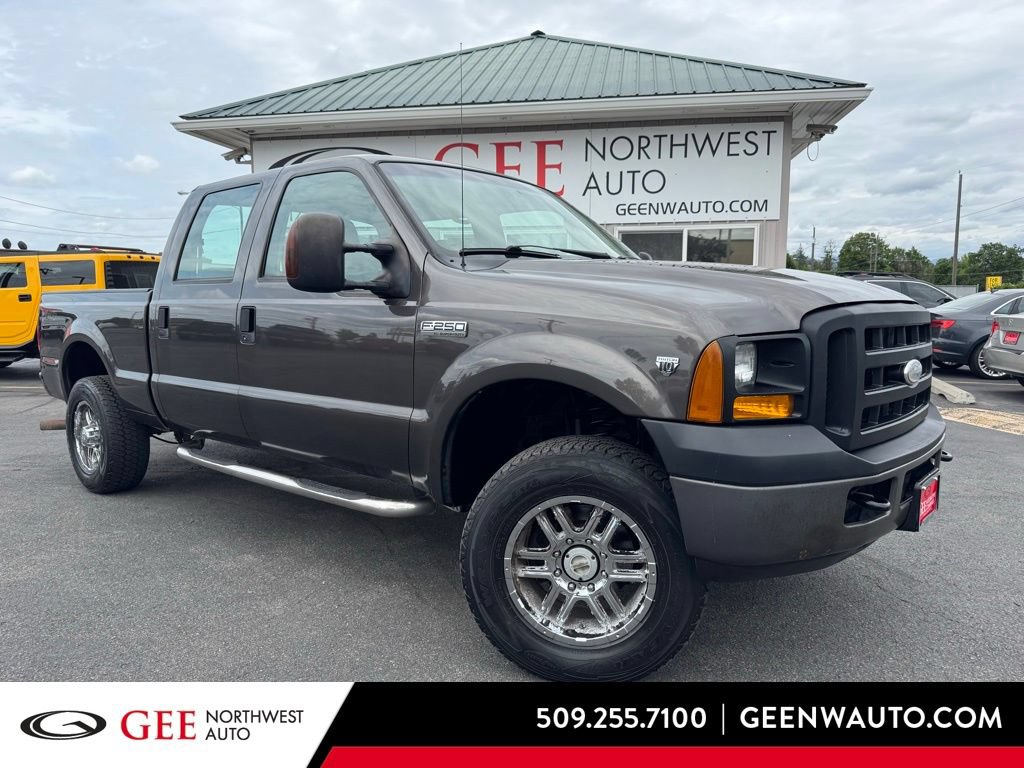 Used 2006 Ford F250 XL AWD/4WD image 1