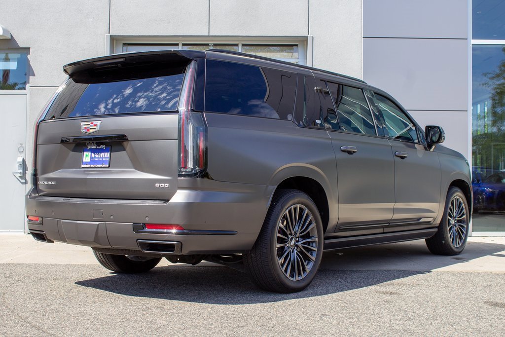 Used 2025 Cadillac Escalade ESV Sport Platinum image 9