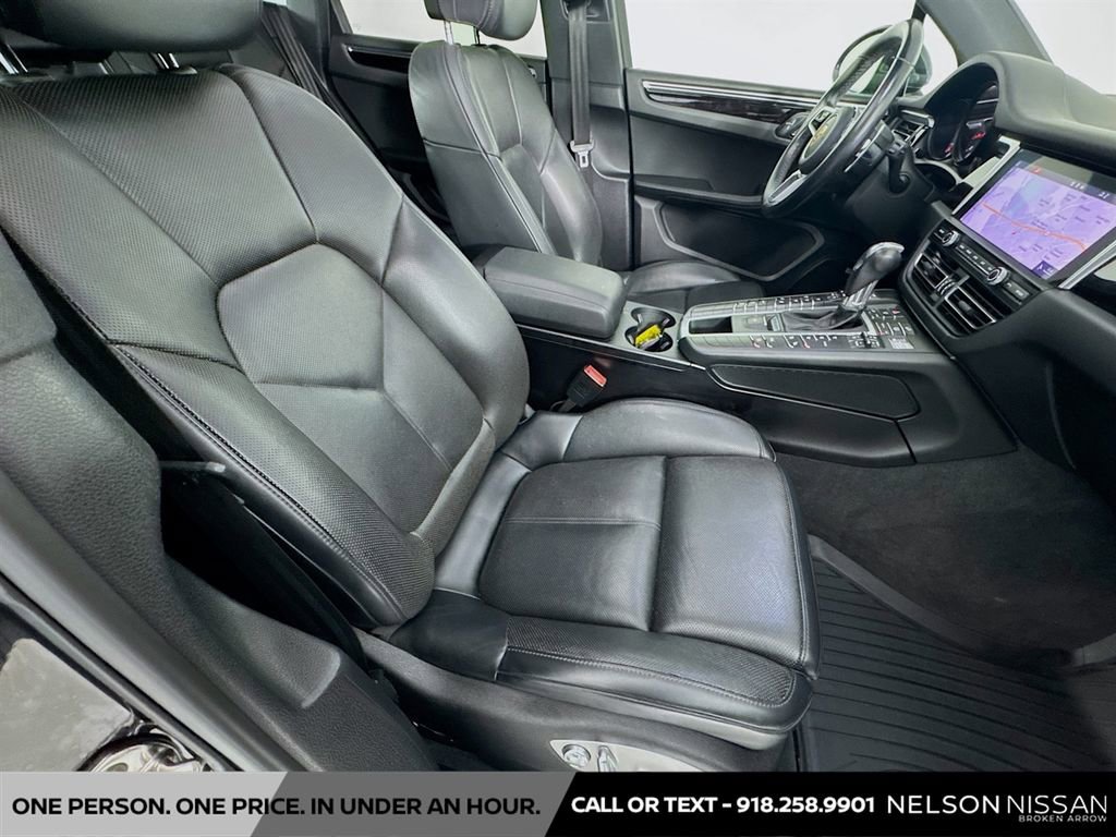 Used 2020 Porsche Macan image 30