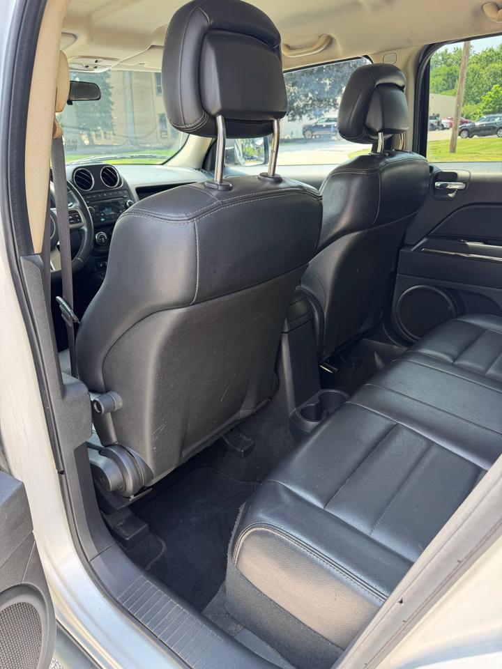 Used 2011 Jeep Patriot Latitude AWD/4WD image 11