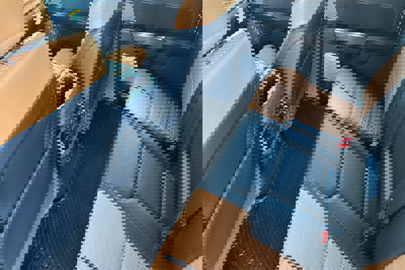 Certified 2023 Ford F350 Platinum AWD/4WD image 4