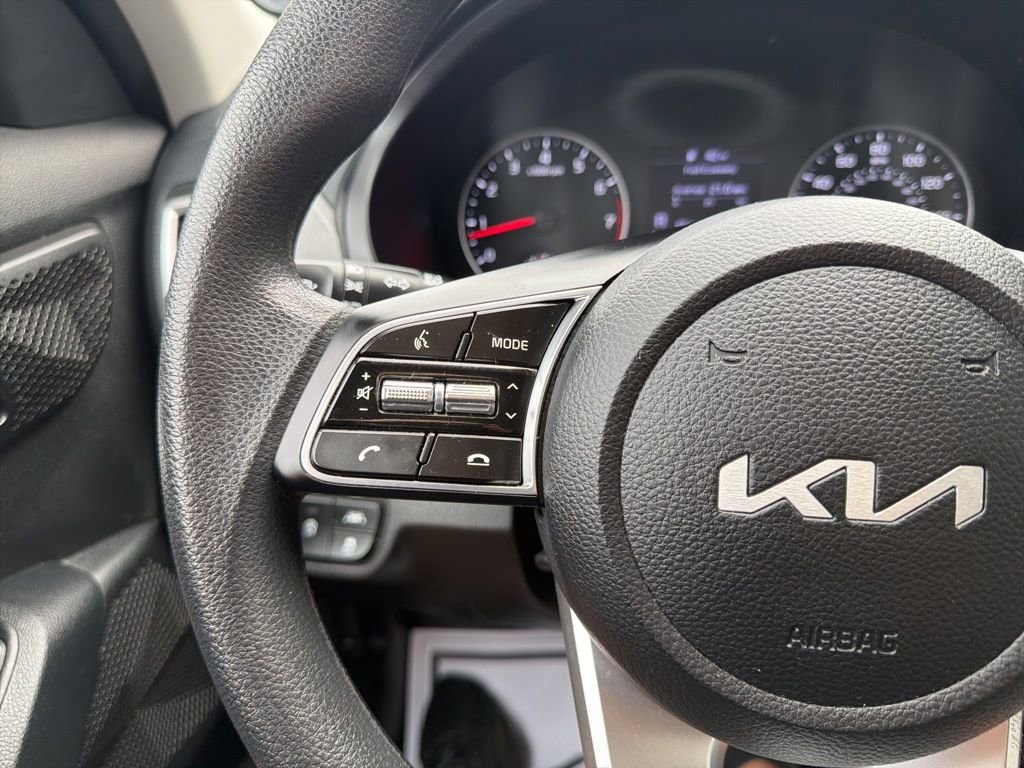 Certified 2022 Kia Seltos LX image 32