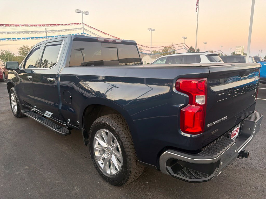 Used 2022 Chevrolet Silverado 1500 LTZ w/ LTZ Premium Package AWD/4WD image 5