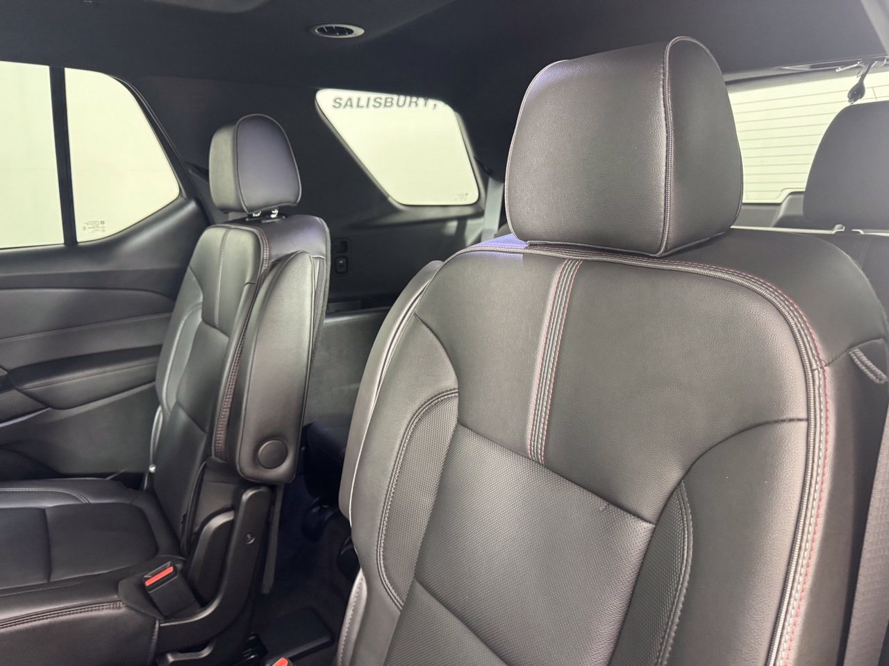Used 2023 Chevrolet Traverse RS AWD/4WD image 34