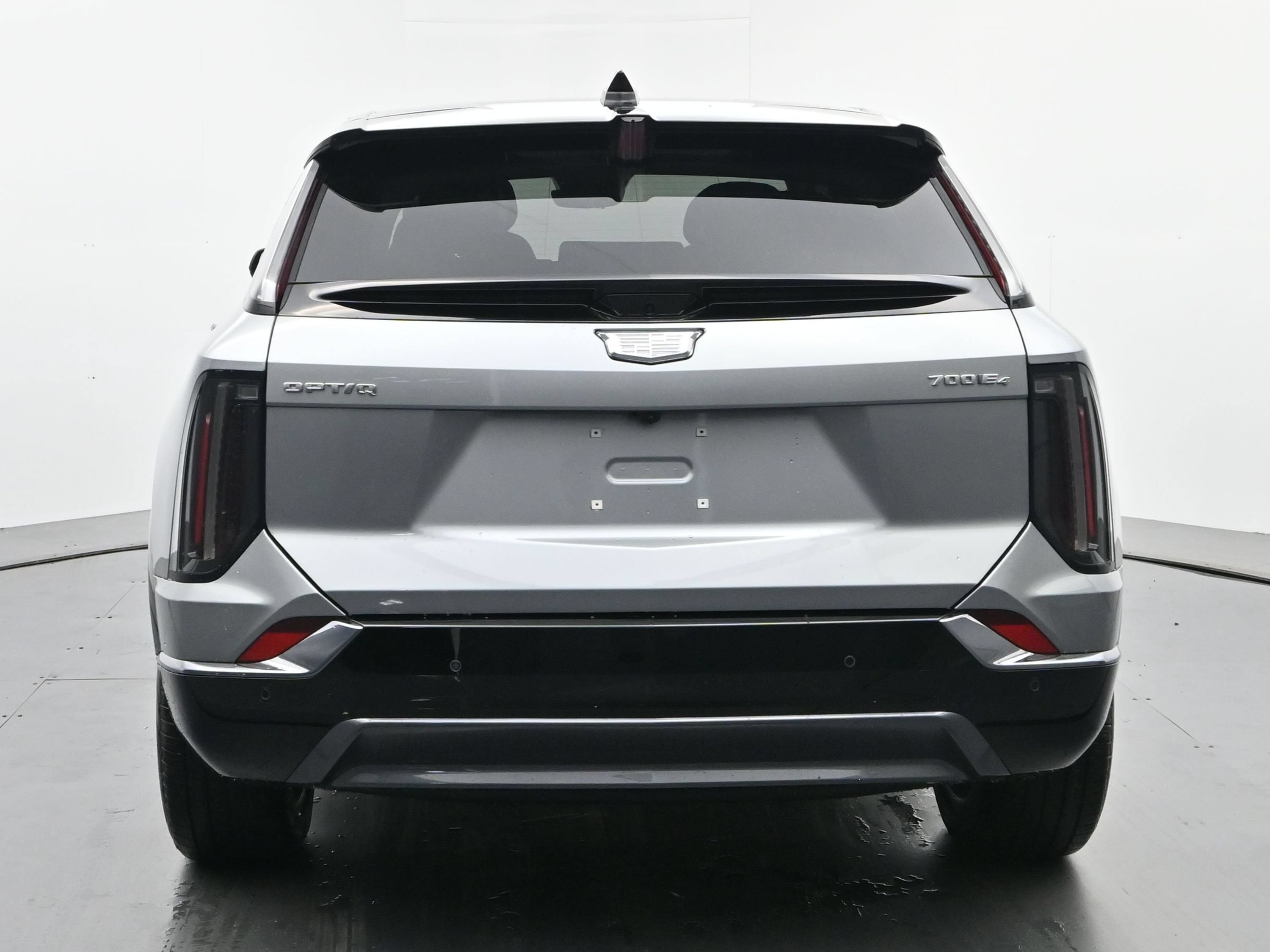 New 2026 Cadillac Optiq Sport 2 w/ LPO, Floor Liner Package AWD/4WD image 4