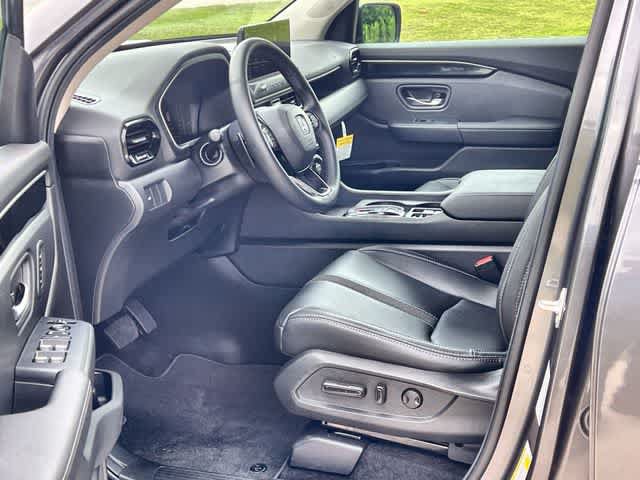 Certified 2026 Honda Passport RTL image 3