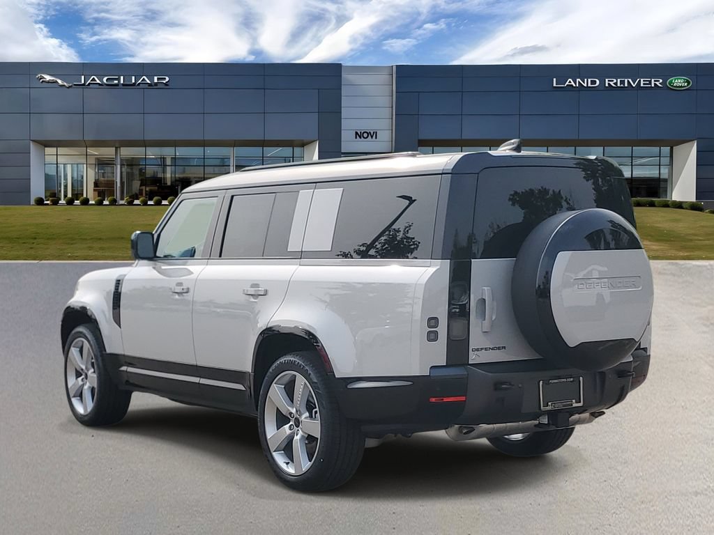 New 2026 Land Rover Defender 130 X-Dynamic SE AWD/4WD image 4