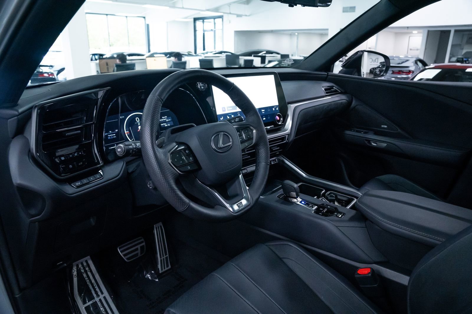 Used 2024 Lexus TX 500h AWD w/ Technology Package image 19