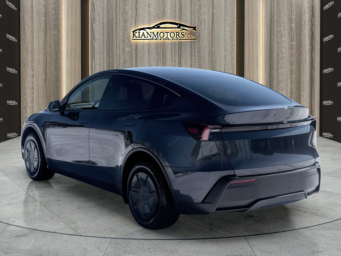 Used 2026 Tesla Model Y 2WD image 10
