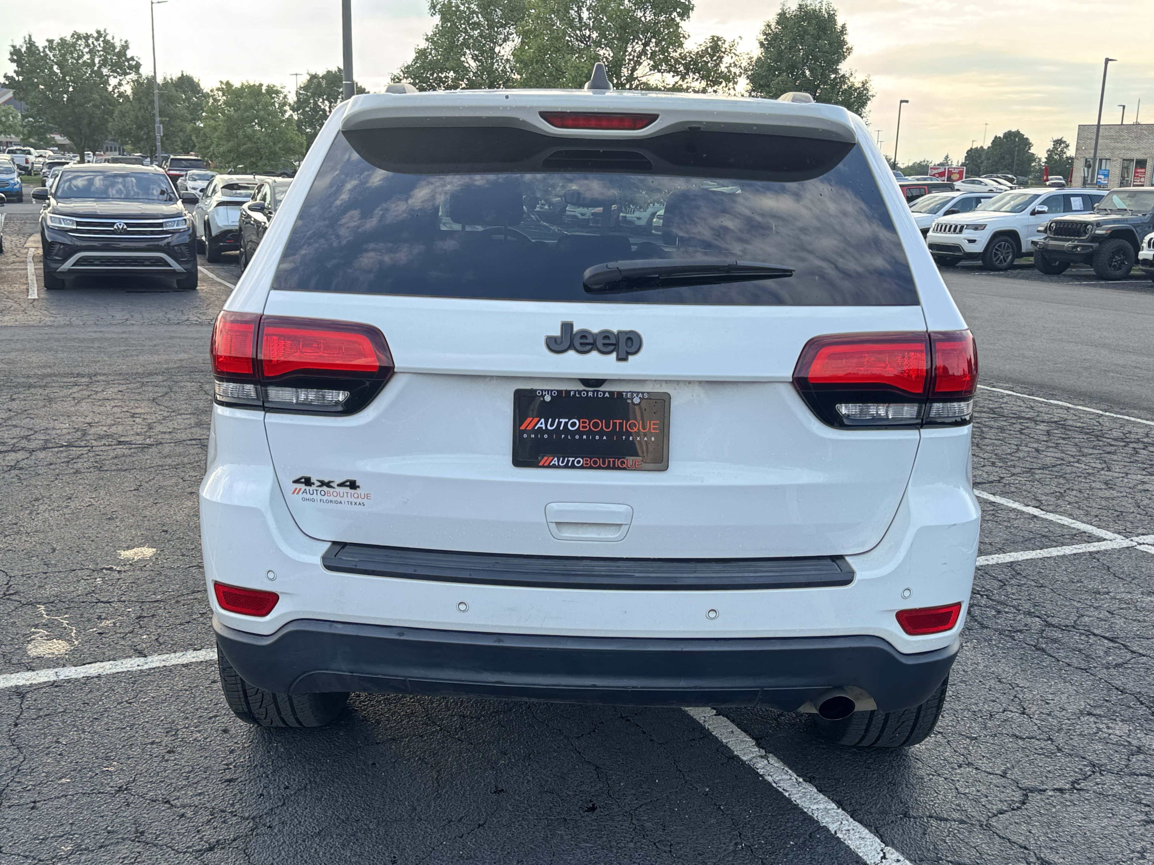 Used 2021 Jeep Grand Cherokee Freedom Edition AWD/4WD image 12