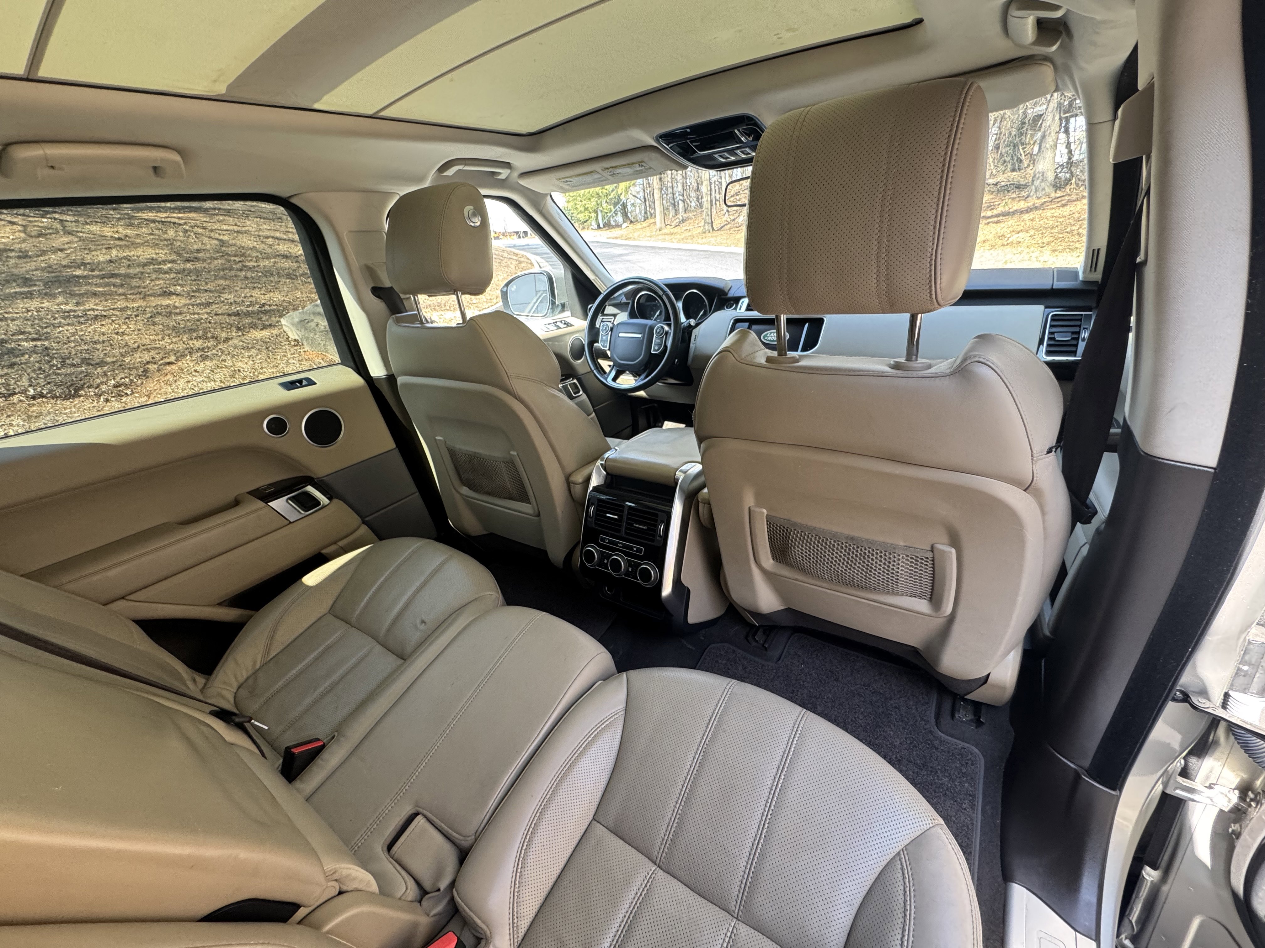 Used 2014 Land Rover Range Rover Sport HSE image 26