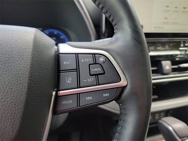 Used 2023 Toyota Highlander Platinum image 20