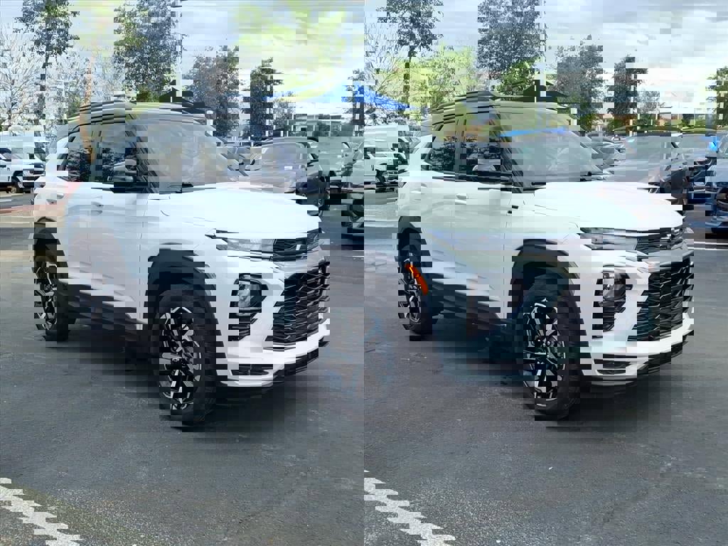 Used 2023 Chevrolet TrailBlazer RS w/ Sun and Liftgate Package