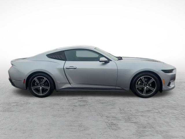 Used 2025 Ford Mustang Coupe image 5