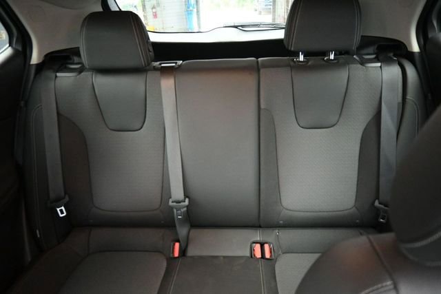 Used 2025 Buick Encore GX Preferred AWD/4WD image 34