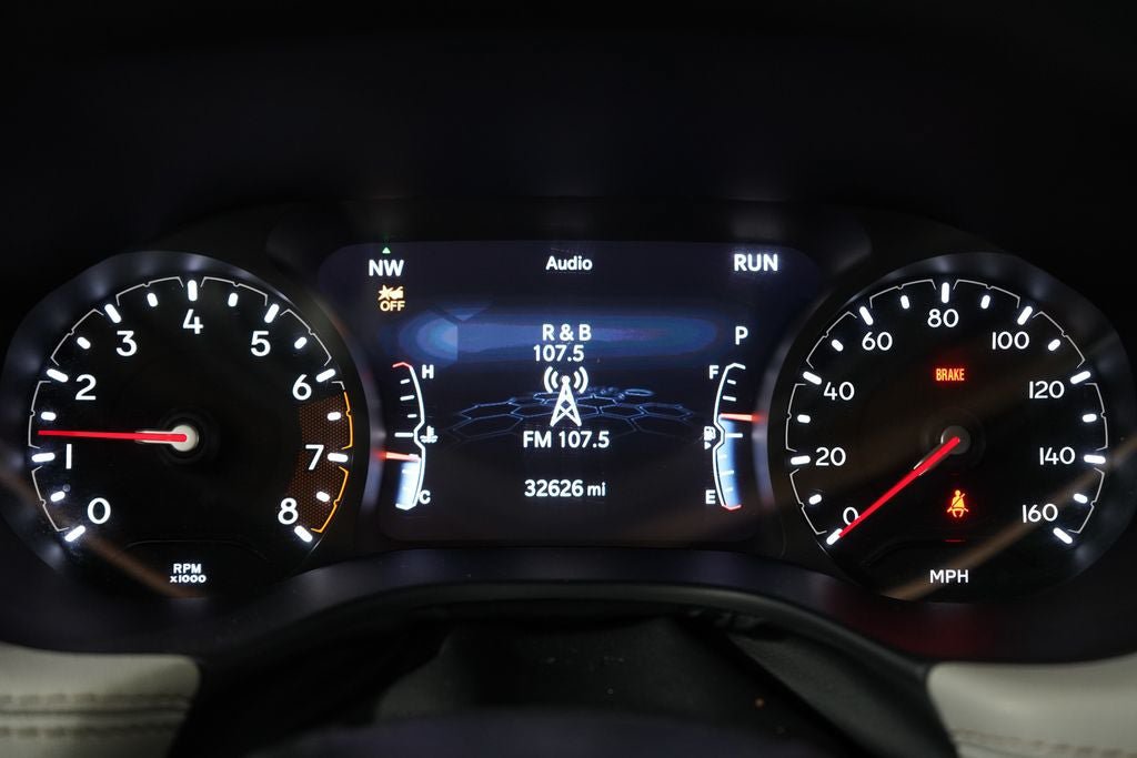 Used 2025 Jeep Compass Limited AWD/4WD image 16
