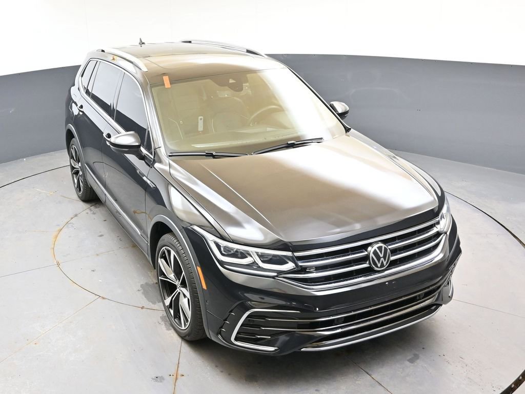 Used 2023 Volkswagen Tiguan SEL R-Line image 44