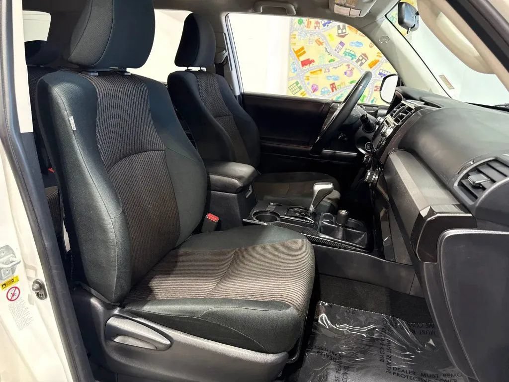 Used 2019 Toyota 4Runner TRD Off-Road AWD/4WD image 15