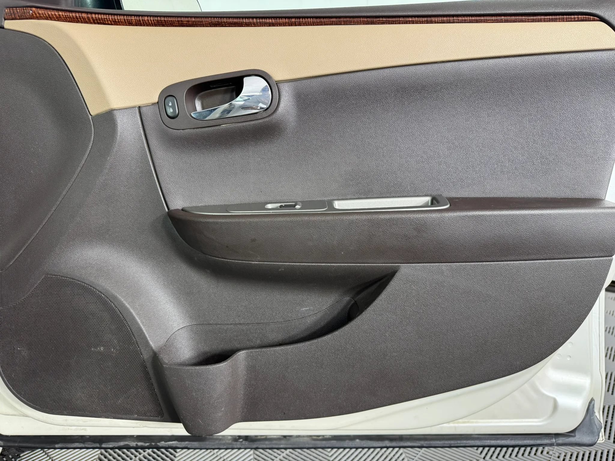 Used 2012 Chevrolet Malibu LTZ FWD image 38