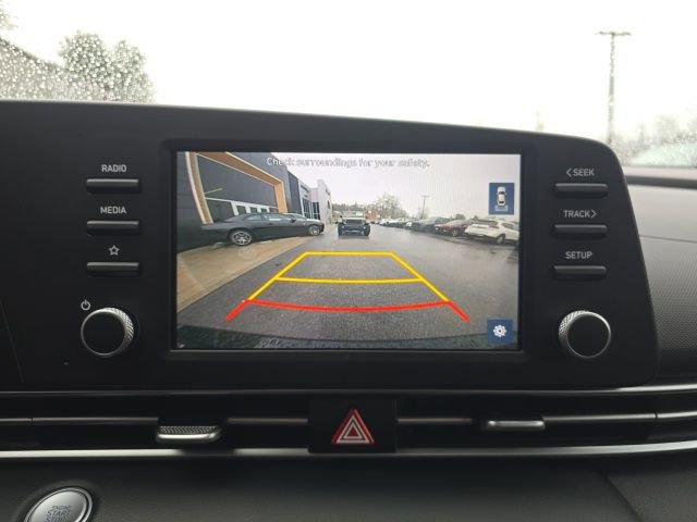 Used 2022 Hyundai Elantra SEL FWD image 19