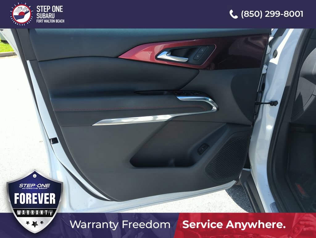 Used 2025 Chevrolet Traverse Z71 w/ Driver Confidence Package AWD/4WD image 18